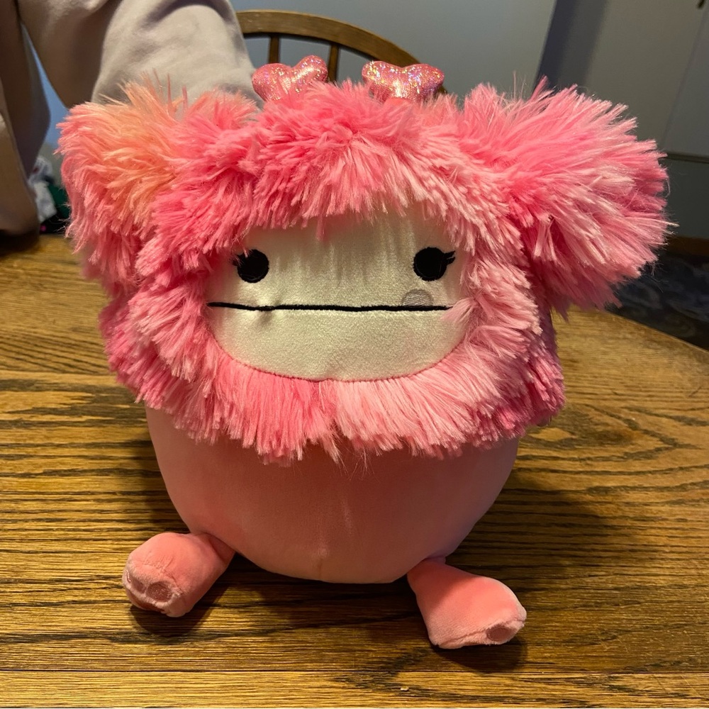 Squishmallows Valentines Day 8” Caparinne the Bigfoot